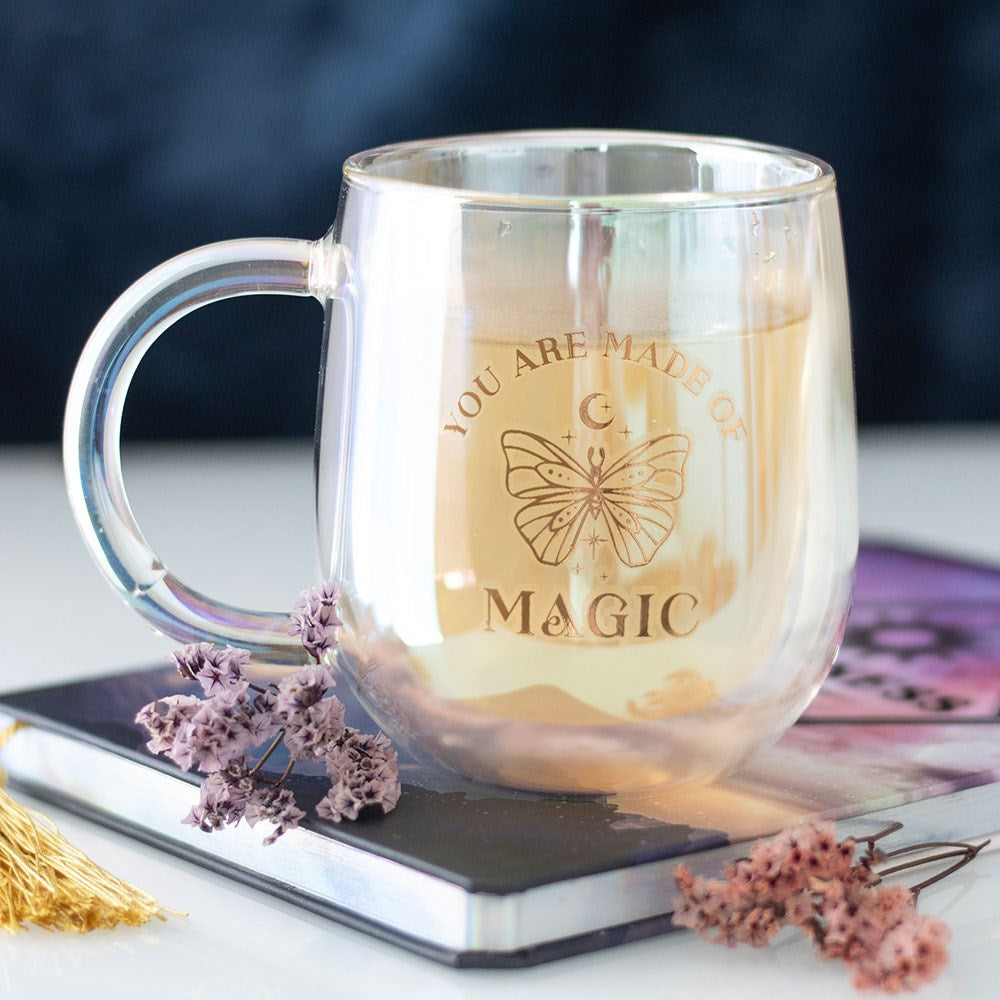 You Are Made of Magic Glasbecher mit Schmetterling